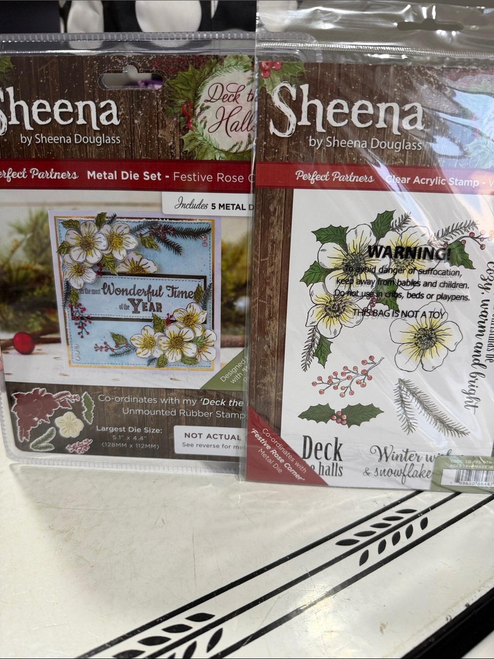 Sheena by Sheena Douglass Festive Rose Corner Die Set & Coordinating Stamp Set